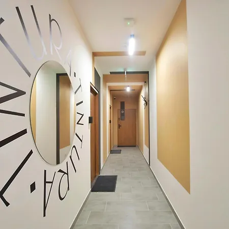 Bast 143 Apartamenty Top Location , Off Piotrkowska , Stajnia Jednorozca , Winda , Parking Na Terenie Bezplatny , Orientarium , Hopa Lupa , Atlas Arena , Wytwornia , Ec1 Lodz  Exterior photo