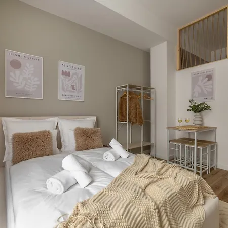 Bast 143 Apartamenty Top Location , Off Piotrkowska , Stajnia Jednorozca , Winda , Parking Na Terenie Bezplatny , Orientarium , Hopa Lupa , Atlas Arena , Wytwornia , Ec1 Lodz  Exterior photo