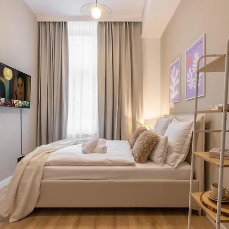 Bast 143 Apartamenty Top Location , Off Piotrkowska , Stajnia Jednorozca , Winda , Parking Na Terenie Bezplatny , Orientarium , Hopa Lupa , Atlas Arena , Wytwornia , Ec1 Lodz  Exterior photo