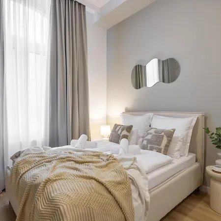 Bast 143 Apartamenty Top Location , Off Piotrkowska , Stajnia Jednorozca , Winda , Parking Na Terenie Bezplatny , Orientarium , Hopa Lupa , Atlas Arena , Wytwornia , Ec1 Lodz  Exterior photo