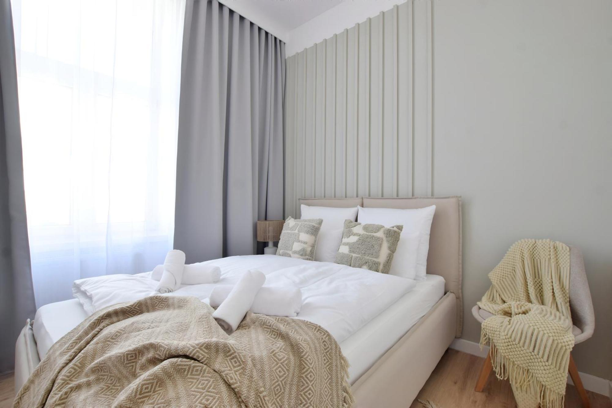 Bast 143 Location , Off Piotrkowska , Stajnia Jednorozca , Winda , Parking Na Terenie Bezplatny , Orientarium , Hopa Lupa , Atlas Arena , Wytwornia , Ec1 Apartment *