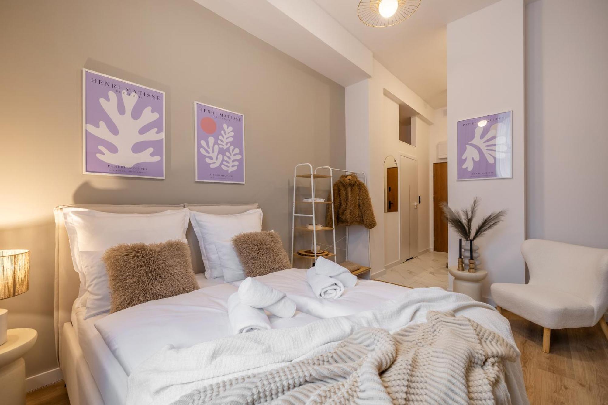 Bast 143 Location , Off Piotrkowska , Stajnia Jednorozca , Winda , Parking Na Terenie Bezplatny , Orientarium , Hopa Lupa , Atlas Arena , Wytwornia , Ec1 Apartment
