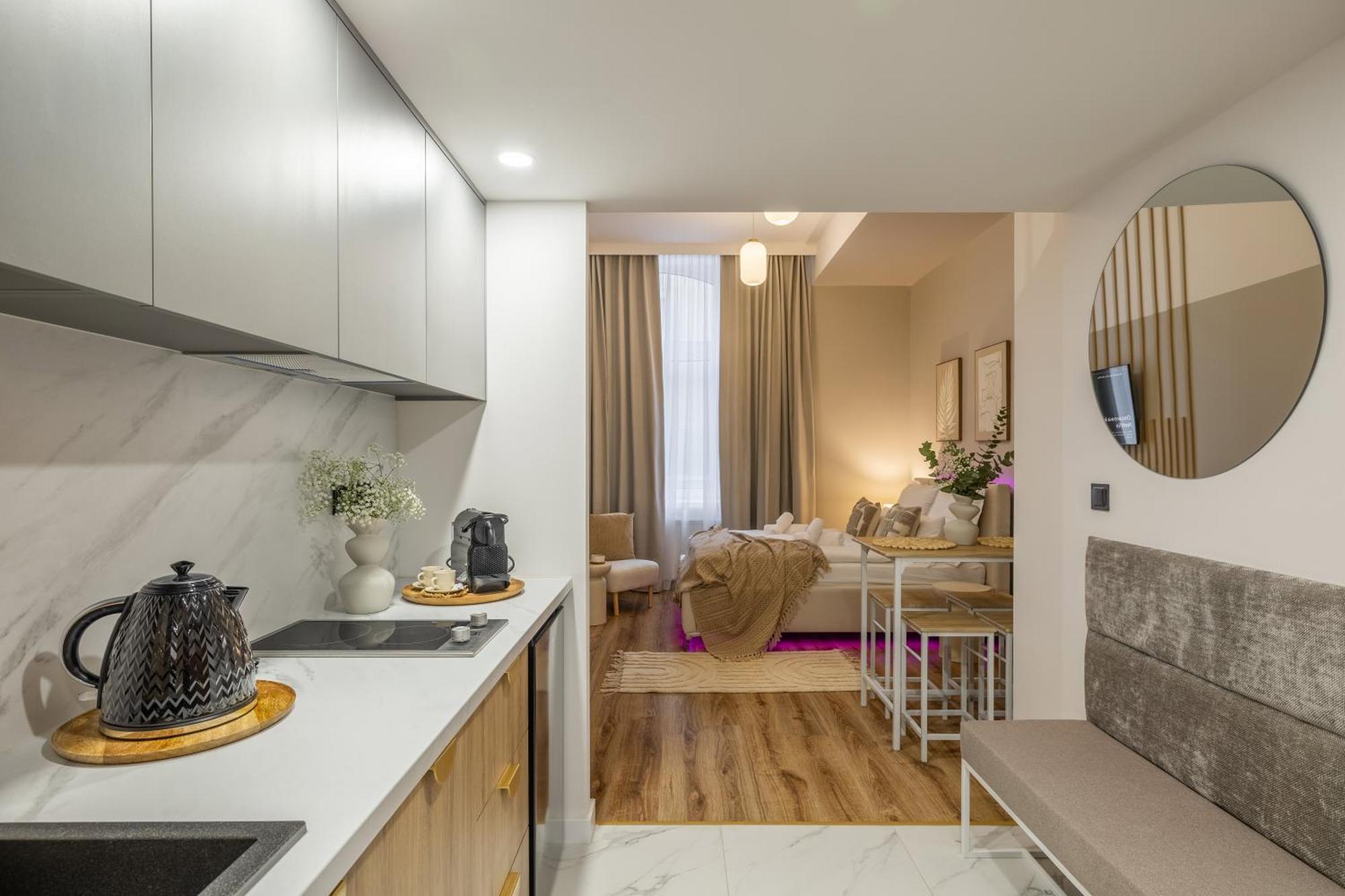 Bast 143 Location , Off Piotrkowska , Stajnia Jednorozca , Winda , Parking Na Terenie Bezplatny , Orientarium , Hopa Lupa , Atlas Arena , Wytwornia , Ec1 Apartment Lodz (Lodz)