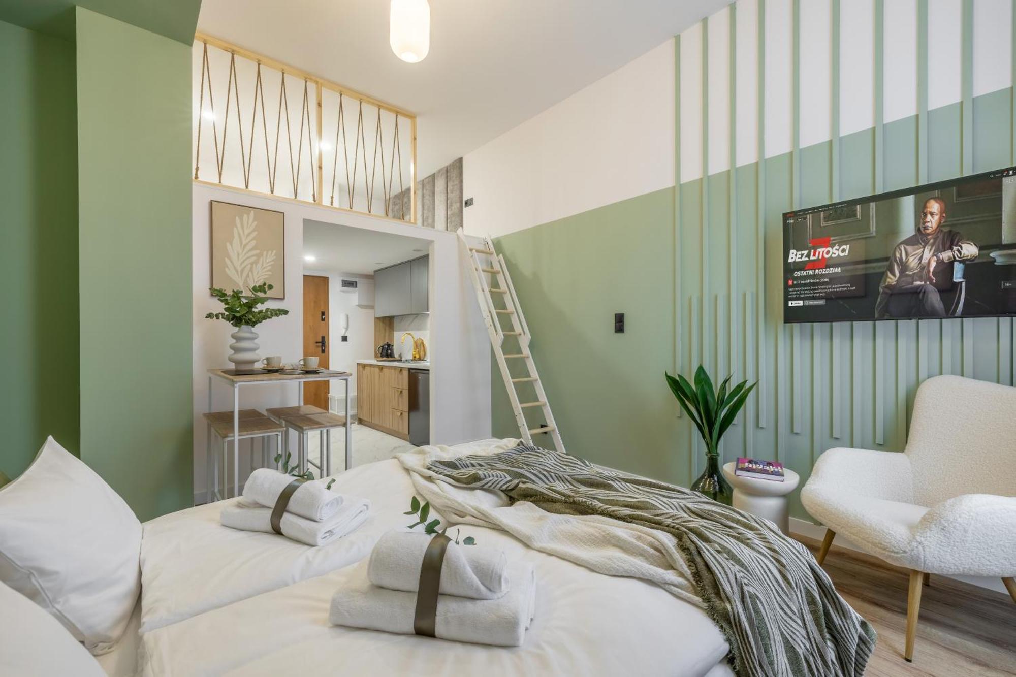 Apartment Bast 143 Location , Off Piotrkowska , Stajnia Jednorozca , Winda , Parking Na Terenie Bezplatny , Orientarium , Hopa Lupa , Atlas Arena , Wytwornia , Ec1 *