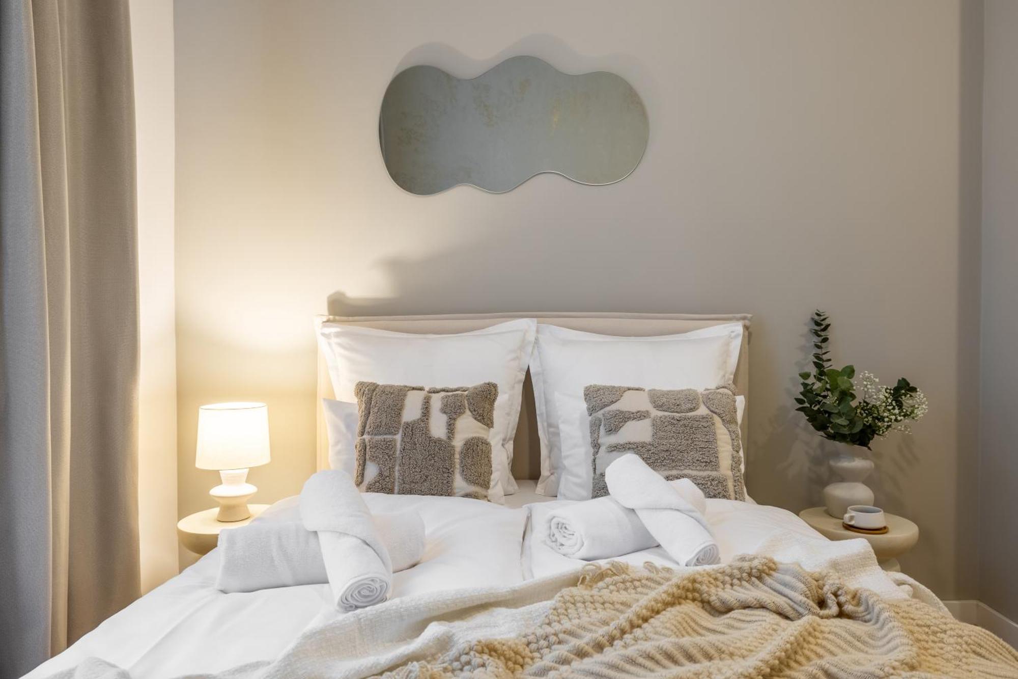 Apartment Bast 143 Location , Off Piotrkowska , Stajnia Jednorozca , Winda , Parking Na Terenie Bezplatny , Orientarium , Hopa Lupa , Atlas Arena , Wytwornia , Ec1