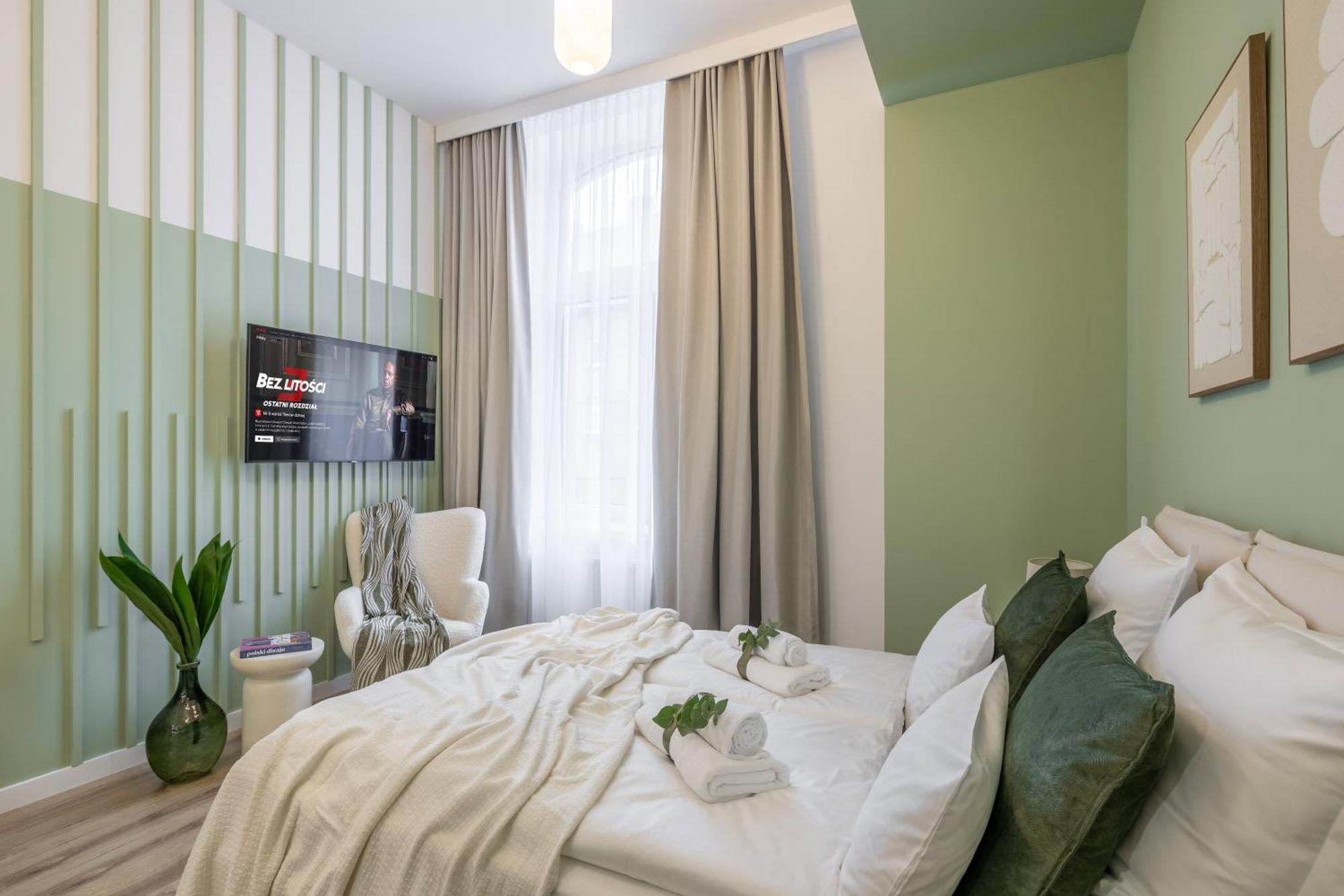Bast 143 Location , Off Piotrkowska , Stajnia Jednorozca , Winda , Parking Na Terenie Bezplatny , Orientarium , Hopa Lupa , Atlas Arena , Wytwornia , Ec1 Apartment *