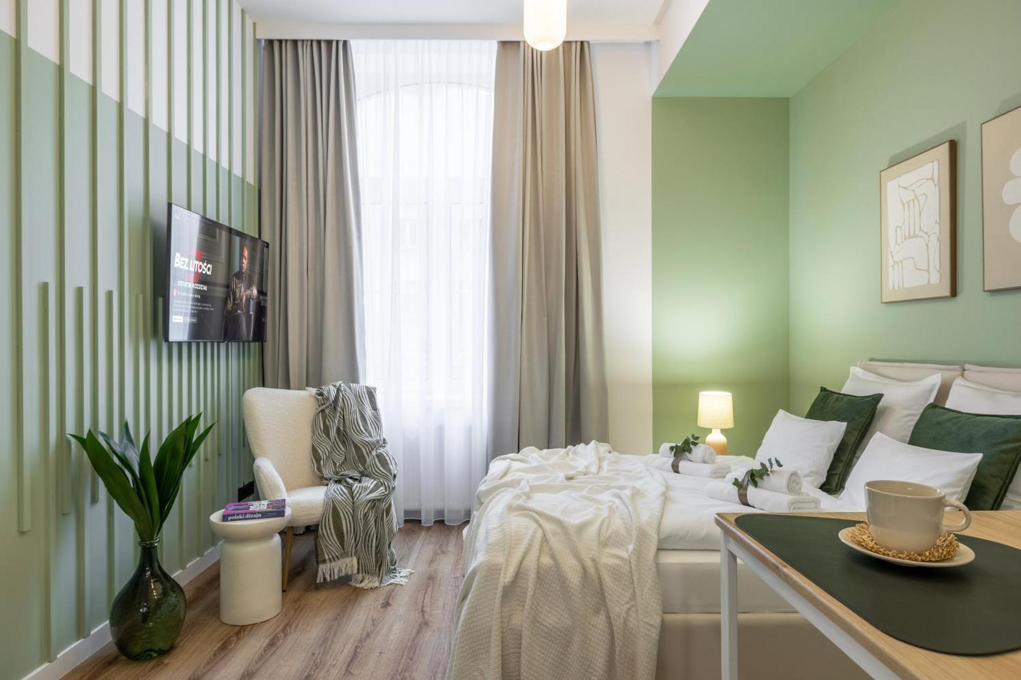 Bast 143 Location , Off Piotrkowska , Stajnia Jednorozca , Winda , Parking Na Terenie Bezplatny , Orientarium , Hopa Lupa , Atlas Arena , Wytwornia , Ec1 Apartment